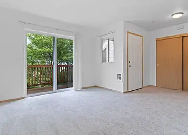 Property at 11940 SE Ash St Unit 303, Portland, OR, 97216, 2 beds, 1 bath, [object Object]