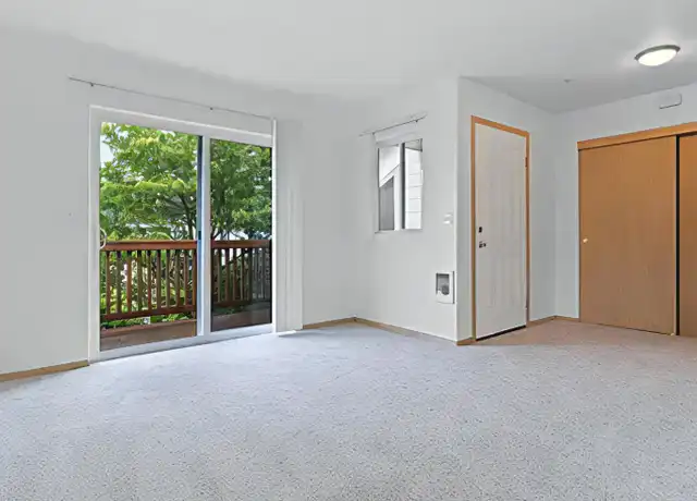 Property at 11940 SE Ash St Unit 303, Portland, OR, 97216, 2 beds, 1 bath, [object Object]