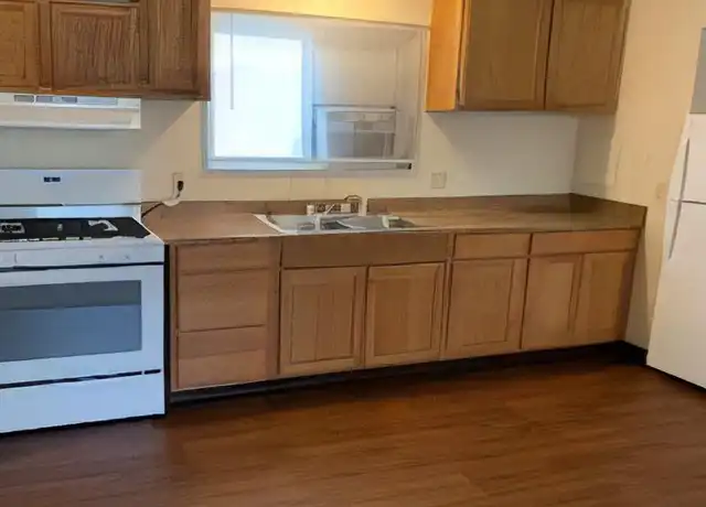 Property at 1219 Ericsson Ave, Akron, OH, 44306, 2 beds, 1 bath, [object Object]