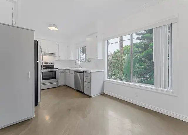 Property at 11661 Erwin St Unit 8, North Hollywood, CA, 91606, 2 beds, 1 bath, [object Object]