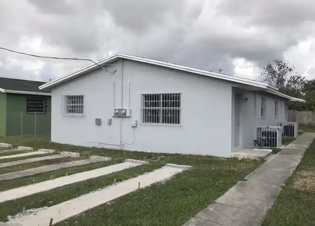 Property at 440 NW 13th St, Florida City, FL, 33034, 2 beds, 1 bath, [object Object]