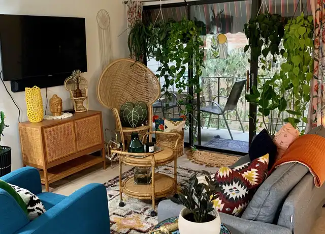 Property at 1104 11th Ave Unit 1, Huntington, WV, 25701, 1 bed, 1 bath, [object Object]