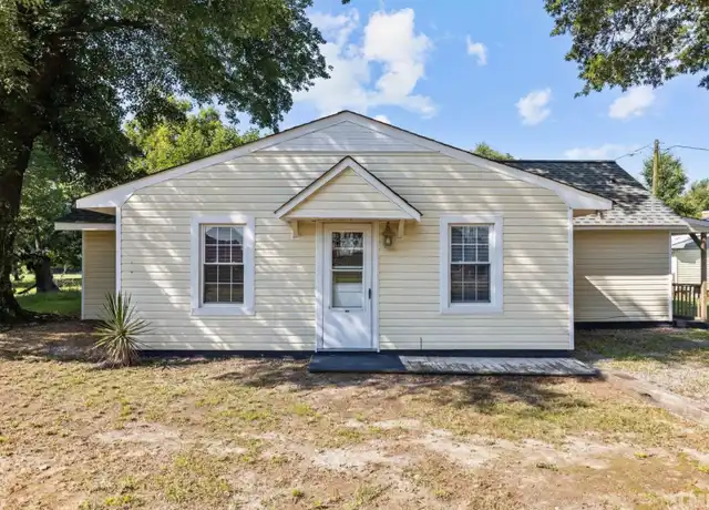 Property at 248 Orville St, Henderson, NC, 27536, 4 beds, 1.5 baths, [object Object]