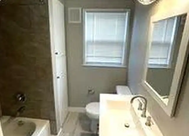 Property at 124 N Warren St, South Lyon, MI, 48178, 1 bed, 1 bath, [object Object]