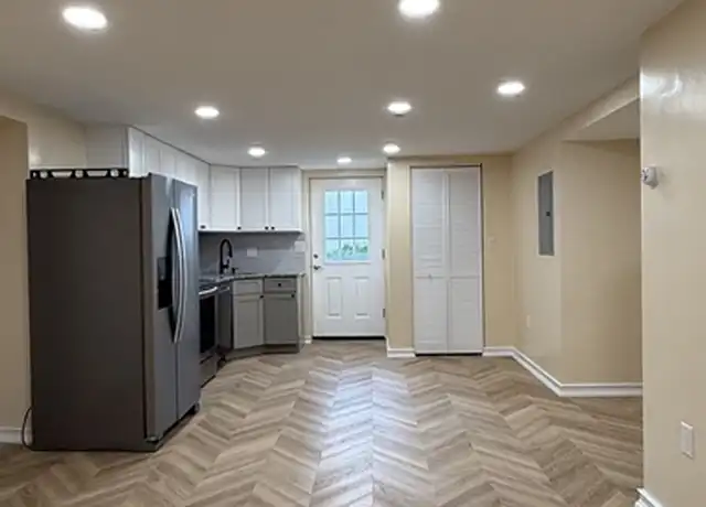 Property at 148 Prospect Ave Unit 1, Revere, MA, 02151, 2 beds, 1 bath, [object Object]