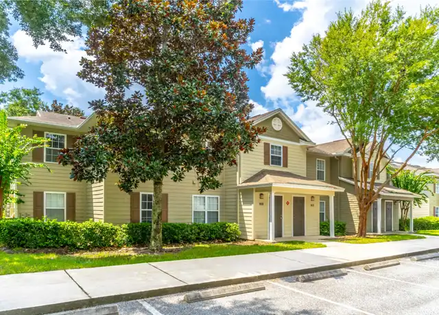Property at Rolling Acres - 824 County Road 466, Lady Lake, FL, 32159, 2-3 beds, 2 baths, [object Object]