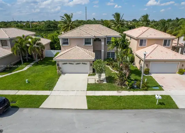 Property at 18061 SW 18th St, Miramar, FL, 33029, 4 beds, 2.5 baths, [object Object]