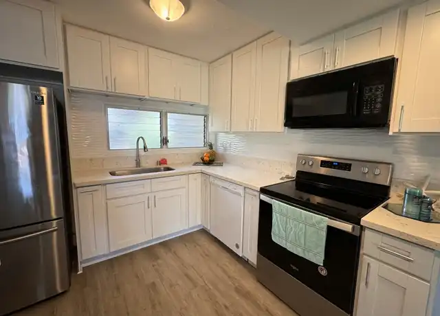 Property at 92-735 Makakilo Dr #9, Kapolei, HI, 96707, 4 beds, 2 baths, [object Object]