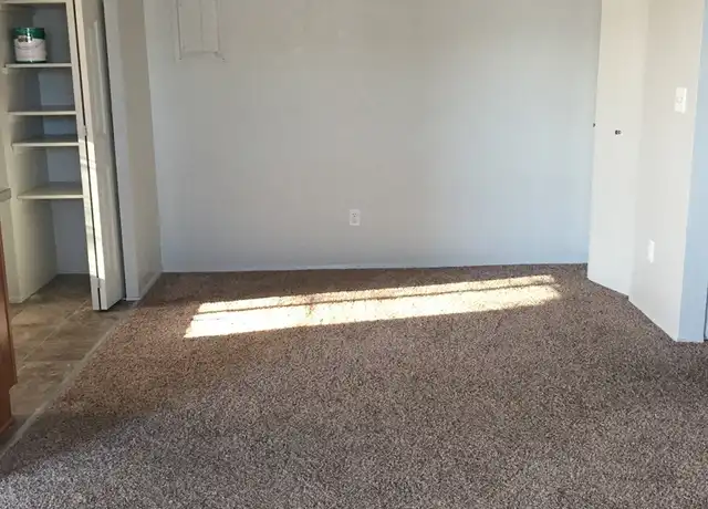 Property at 1211 W Ivy Ave Unit 204, Moses Lake, WA, 98837, 2 beds, 1 bath, [object Object]