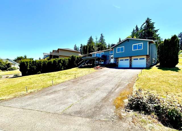 Photo of 10 Vista del Mar St, Camano Island, WA 98282