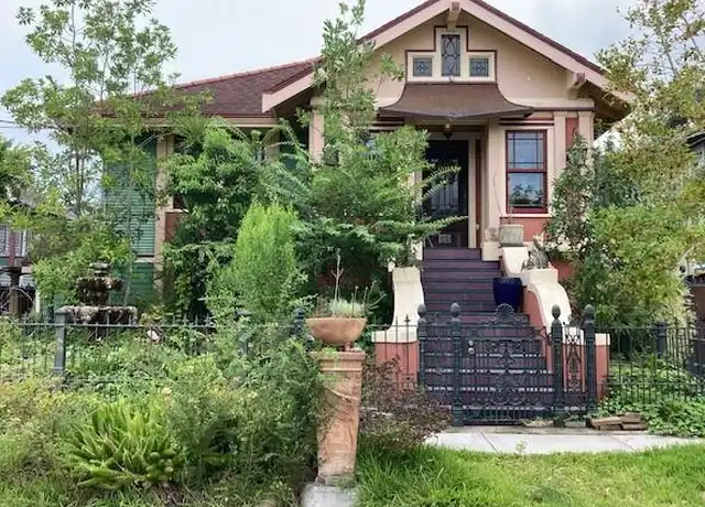 Property at 963 Taft Pl, New Orleans, LA, 70119, 2 beds, 1 bath, [object Object]