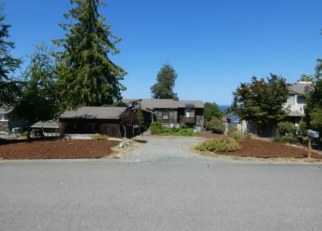Property at 1627 E 5th St, Port Angeles, WA, 98362, 4 beds, 2.5 baths, [object Object]