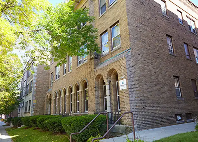 Property at 4474 N Oakland Ave Unit 102, Shorewood, WI, 53211, 2 beds, 1 bath, [object Object]