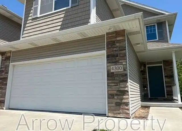 Property at 4300 N 18th St, Lincoln, NE, 68521, 3 beds, 2.5 baths, [object Object]