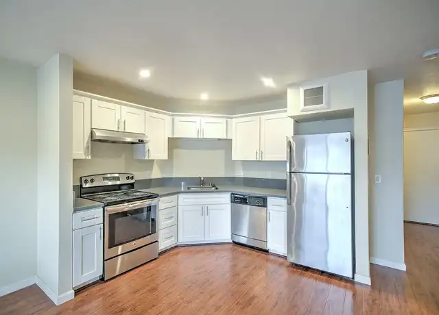 Property at 530 24th St, Oakland, CA, 94612, 3 beds, 1 bath, [object Object]