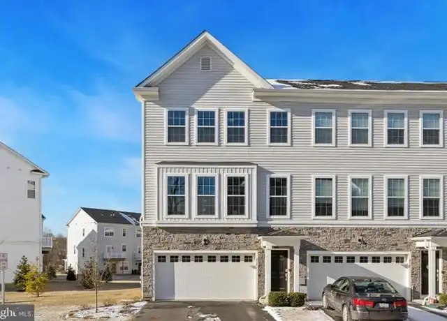 Property at 212 Red Leaf Ln Unit 212, Exton, PA, 19341, 3 beds, 2.5 baths, [object Object]
