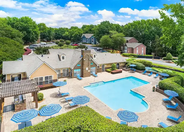 Photo of 1301 Crescent Ln, Matthews, NC 28105