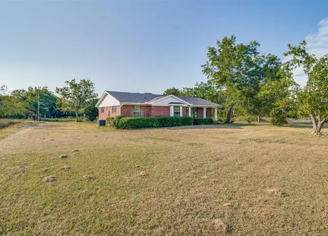 Property at 1001 Crisp Rd, Ennis, TX, 75119, 3 beds, 2.5 baths, [object Object]