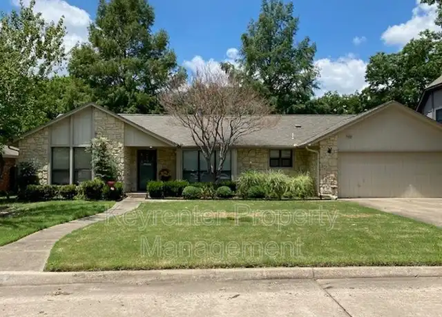 Property at 7916 S Irvington Ave, Tulsa, OK, 74136, 3 beds, 2 baths, [object Object]
