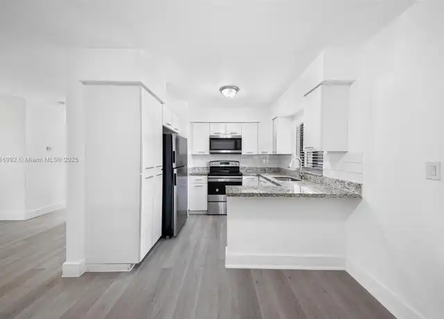 Property at 7600 Pembroke Rd Unit 5, Miramar, FL, 33023, 2 beds, 1 bath, [object Object]