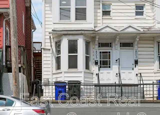 Property at 805 S Potomac St, Hagerstown, MD, 21740, 3 beds, 1.5 baths, [object Object]