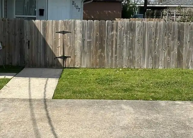 Property at 2107 Iowa Ave, Kenner, LA, 70062, 2 beds, 1 bath, [object Object]