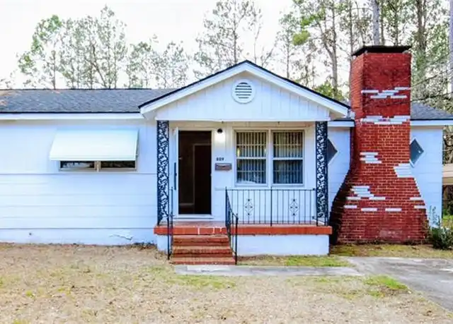 Property at 809 Minurva Ct, Fayetteville, NC, 28301, 3 beds, 1 bath, [object Object]