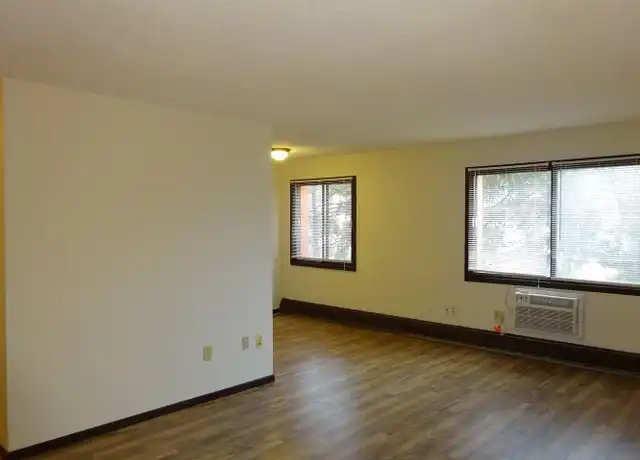 Property at 629 E 15th St Unit 208, Minneapolis, MN, 55404, 1 bed, 1 bath, [object Object]