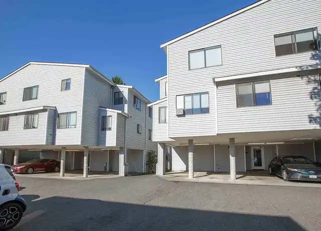 Property at 10544 Whitman Ave N, Seattle, WA, 98133, 1-2 bed, 1-1.5 bath, [object Object]
