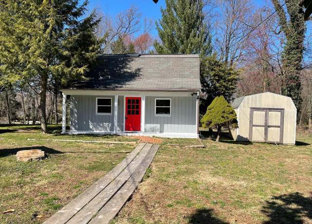 Photo of 624 Walker Rd, Great Falls, VA 22066