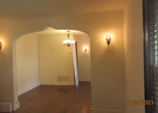 Property at 811 N Buffum St, Wichita, KS, 67203, 1 bed, 1 bath, [object Object]