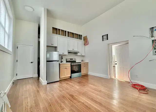 Property at 402 Crown St Unit 402-2, New Haven, CT, 06511, 0 beds, 1 bath, [object Object]