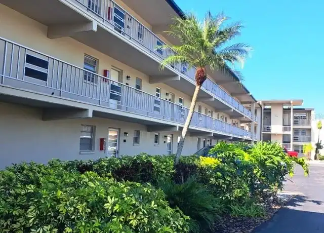 Property at 9940 47th Ave N #116, Saint Petersburg, FL, 33708, 1 bed, 1.5 baths, [object Object]