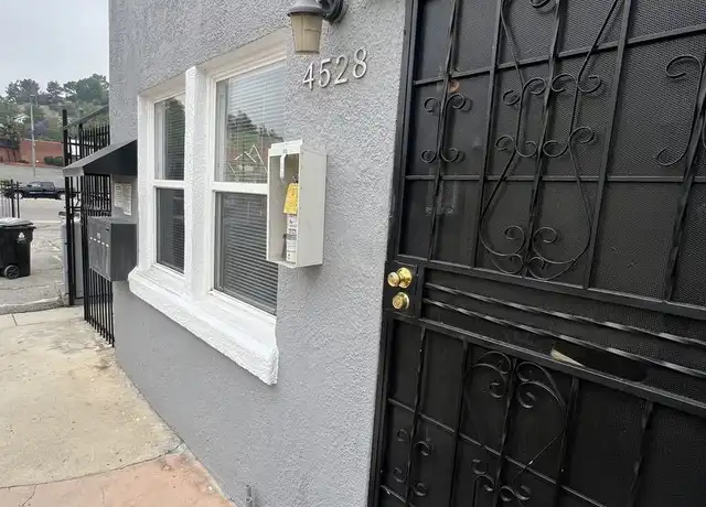 Property at 4528 N Figueroa St, Los Angeles, CA, 90065, 1 bed, 1 bath, [object Object]