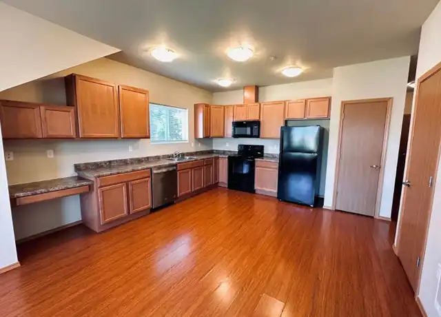Property at 12300 Ambaum Blvd SW Unit 310, Seattle, WA, 98146, 2 beds, 2 baths, [object Object]