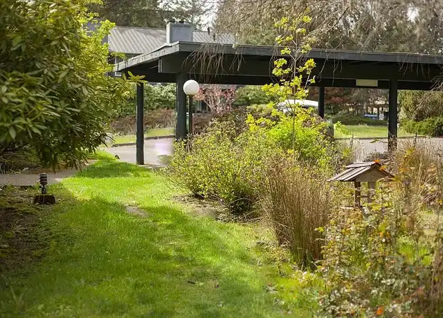 Property at Westlakes Apartments - 1919 Evergreen Park Dr SW, Olympia, WA, 98502, 1-2 bed, 1 bath, [object Object]