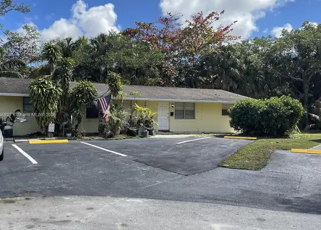 Property at 1986 SW 28th Ln Unit 1, Fort Lauderdale, FL, 33312, 2 beds, 1 bath, [object Object]