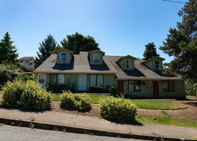 Property at College Park Apartments - 284 College Dr NW, Salem, OR, 97304, 2 beds, 2 baths, [object Object]