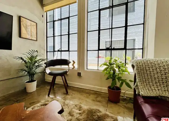 Property at 746 S Los Angeles St #302, Los Angeles, CA, 90014, 1 bed, 1 bath, [object Object]