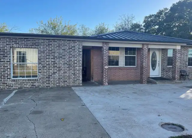 Property at 103 W 1st St Unit 103-A, Keene, TX, 76059, 3 beds, 2 baths, [object Object]
