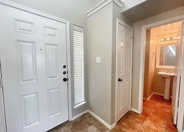 Property at 2221 Lakeline Dr, New Braunfels, TX, 78130, 3 beds, 2.5 baths, [object Object]