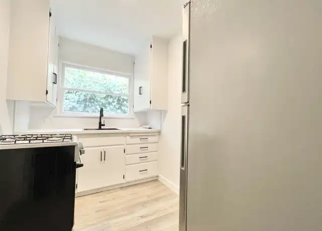 Property at 11944 Goshen Ave Unit A, Los Angeles, CA, 90049, 0 beds, 1 bath, [object Object]