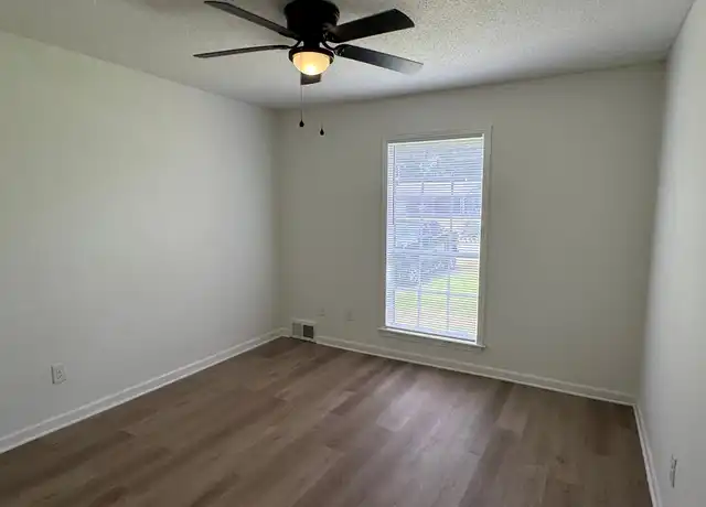 Property at 1921 Pomona Ave, Memphis, TN, 38116, 3 beds, 2 baths, [object Object]