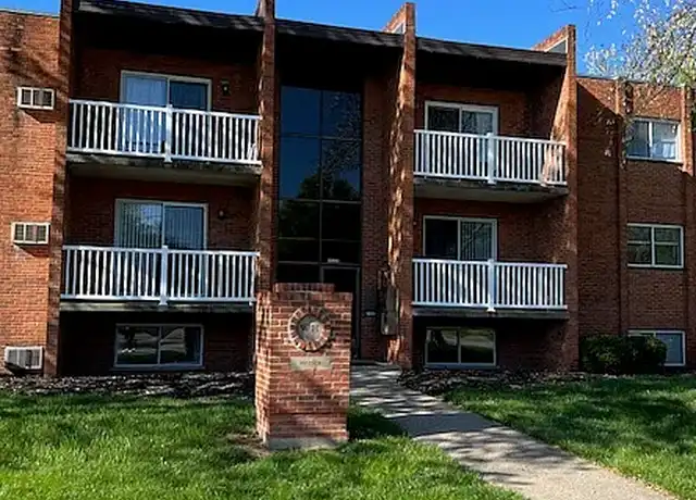 Property at Woodhill Apartments - 2522 Ravenwood Ct, Crescent Springs, KY, 41017, 1-2 bed, 1 bath, [object Object]