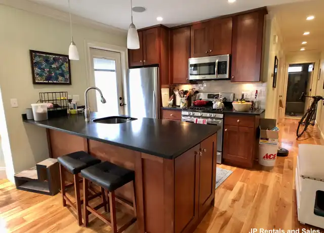 Property at 31 Jamaica St #1, Jamaica Plain, MA, 02130, 2 beds, 1 bath, [object Object]