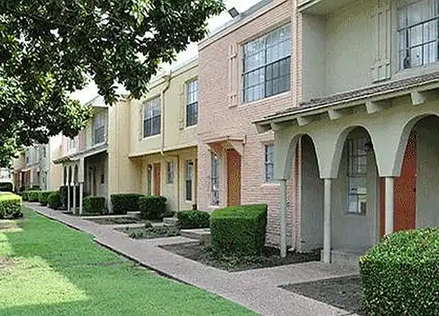 Property at Garland Oaks Apartments - 2900 S 5th St, Garland, TX, 75041, 2 beds, 1.5 baths, [object Object]