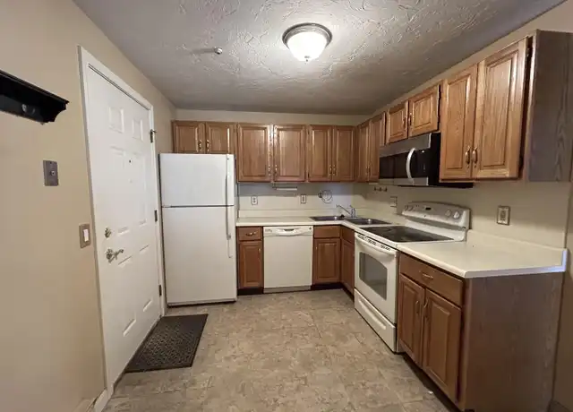 Property at 51 Alvarado Ave #302, Worcester, MA, 01604, 2 beds, 1 bath, [object Object]