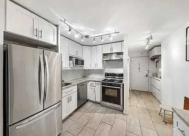 Property at 376 Broadway Unit 4F, New York, NY, 10013, 2 beds, 2 baths, [object Object]
