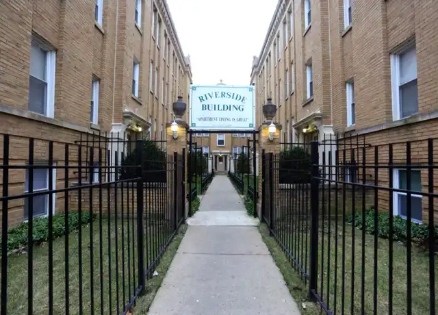 Property at 4929 N Whipple St Unit 37-G, Chicago, IL, 60625, 1 bed, 1 bath, [object Object]