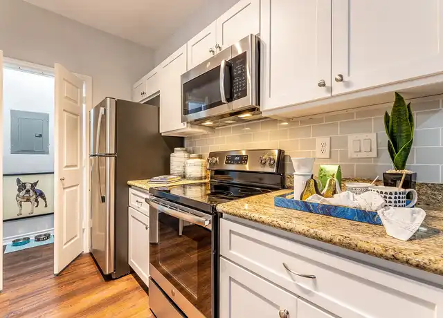 Property at Lakebridge Apartments - 300 Woerner Rd, Houston, TX, 77090, 1-2 bed, 1-2 bath, [object Object]